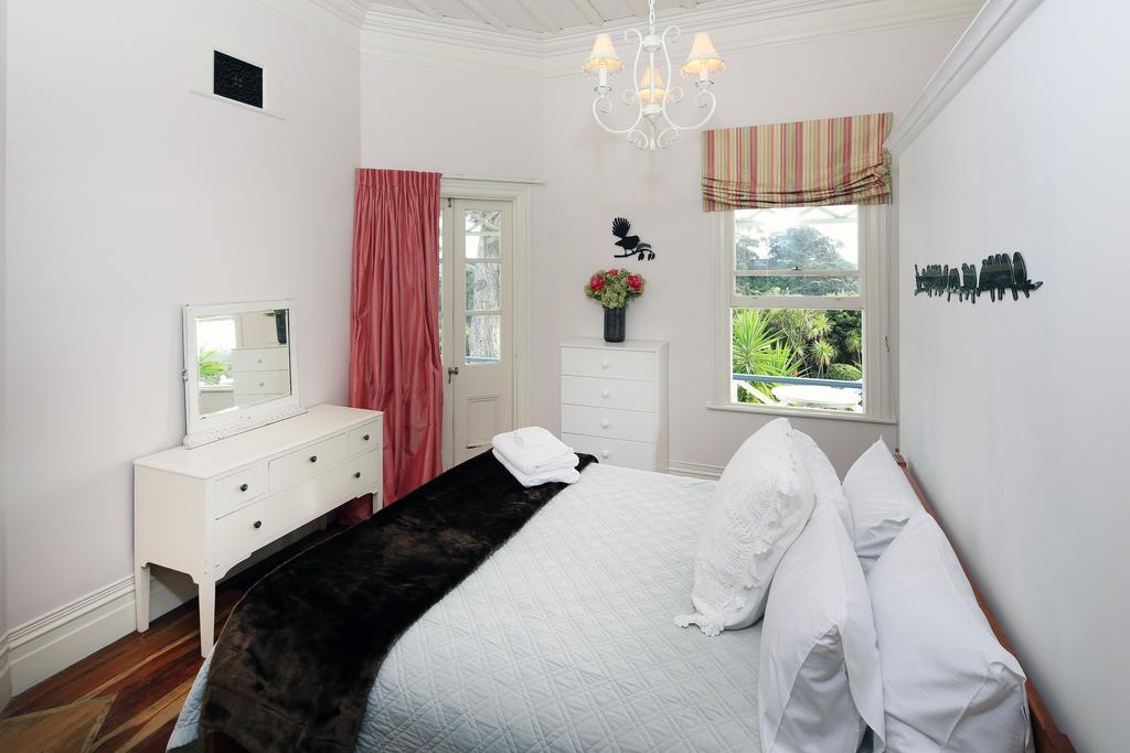 Crescent Villa - Stay Waiheke Ostend Buitenkant foto
