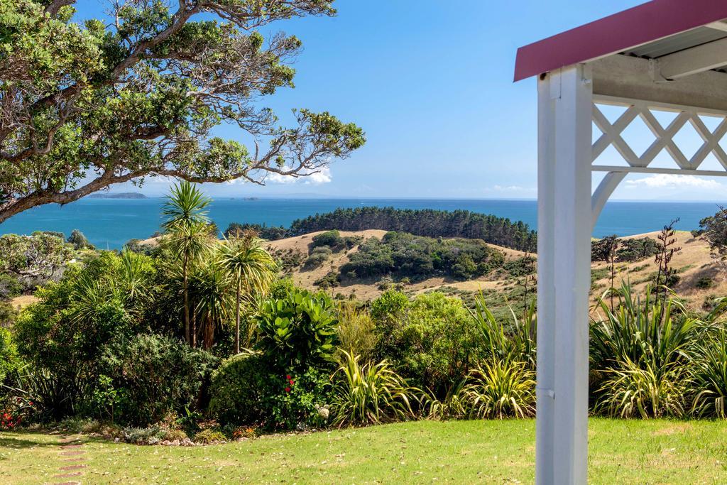 Crescent Villa - Stay Waiheke Ostend Buitenkant foto