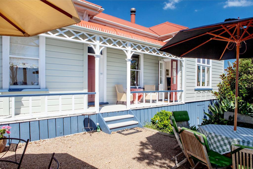 Crescent Villa - Stay Waiheke Ostend Buitenkant foto