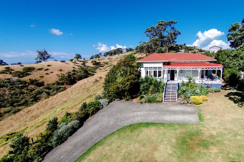 Crescent Villa - Stay Waiheke Ostend Buitenkant foto